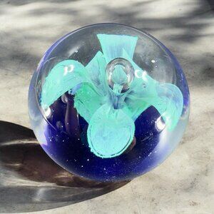 Vintage Round Paperweight Art Glass Blue Flower Figurine With Air‎ Bubble Glass